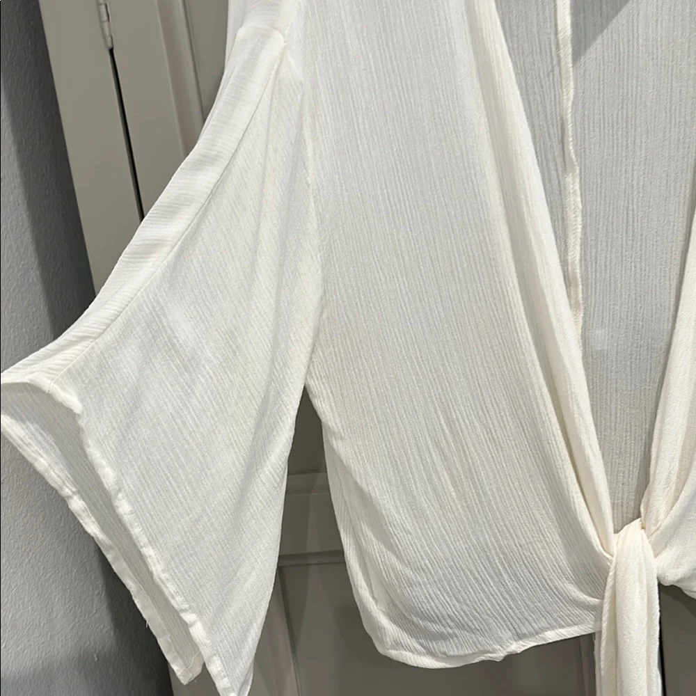 HYFVE White Tie-Front Shrug - Picture 4 of 11